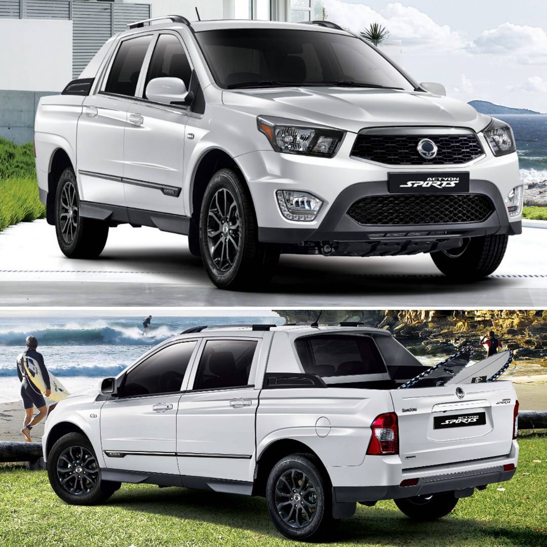 SsangYong Actyon Sports: o retorno! Marca coreana vai voltar a vender no Brasil pela terceira vez, agora por meio da Venko Motors, do Grupo JLJ, que assume oficialmente a importação e a comercialização. A SsangYong Brasil reinicia suas operações com a comercialização dos modelos Actyon Sports, Korando, Tivoli e XLV, todos em duas versões, cujos preços ainda não foram definidos. Nesta nova fase da marca sul-coreana, tanto a montadora como a empresa importadora vão priorizar a qualidade da rede autorizada de concessionárias, por meio da qual os consumidores finais terão melhor atendimento em vendas, assistência técnica e peças originais de reposição. “No primeiro ano, vislumbrar comercializar cerca de 3 mil unidades, por meio de 50 concessionárias full service até o final de 2018. Dessas, 16 pontos de atendimento são remanescentes das duas fases anteriores da marca no Brasil. Essas concessionárias foram selecionadas porque continuaram atendendo seus clientes, mesmo sem a atuação oficial da marca no País”, explica Gerson Pittorri, presidente da SsangYong Brasil. Início de comercialização dos modelos Actyon Sports, Korando, Tivoli e XLV será no primeiro trimestre de 2018