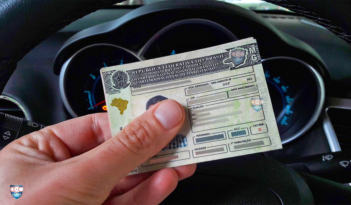 Carteira Nacional de Habilitação (CNH) pode ficar mais barata caso proposta entre em vigor (Foto: Thiago Ventura/CNN)