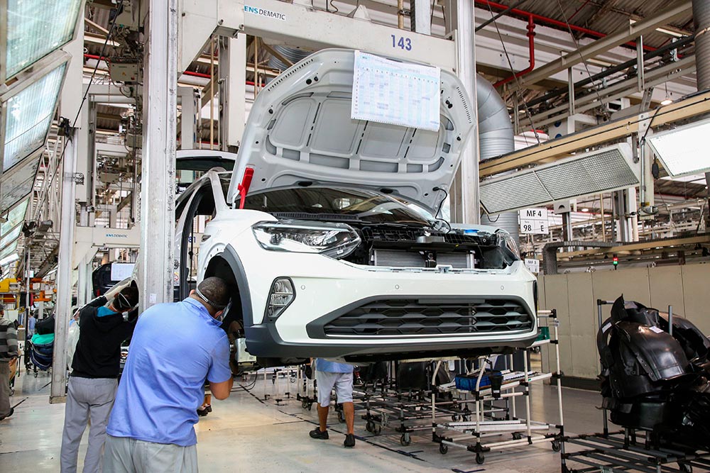 Linha de produção do Volkswagen Nivus na planta de Anchieta