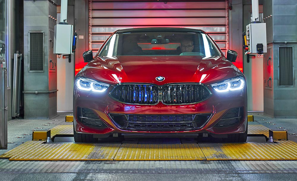 BMW Série 8 Gran Coupe na planta de Dingolfing (Alemanha): empresa faz seleção global de Trainee