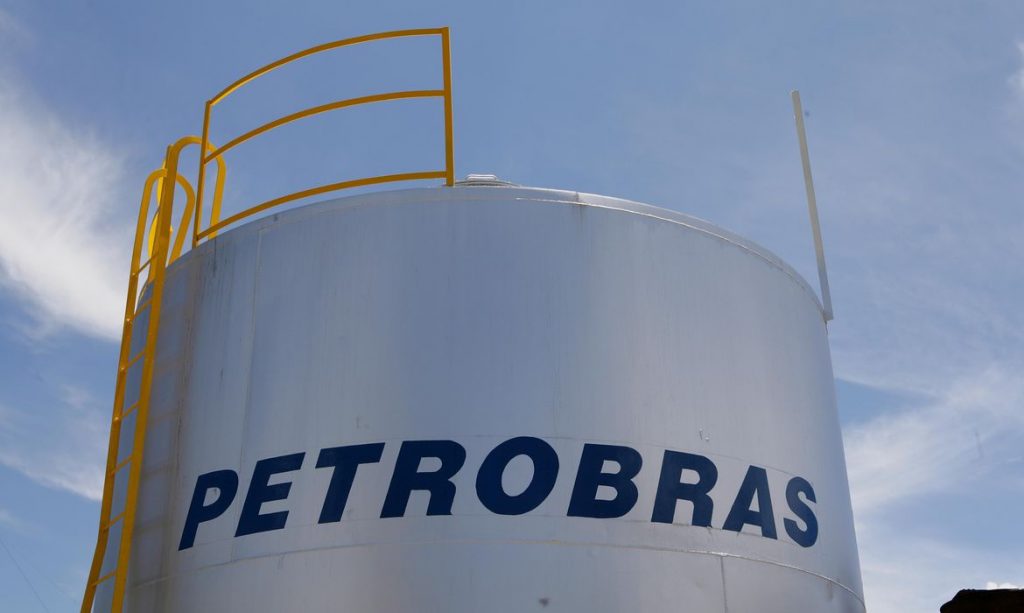 Petrobras reduziu o preço da gasolina nas refinarias (Foto: Geraldo Falcão/Petrobras)