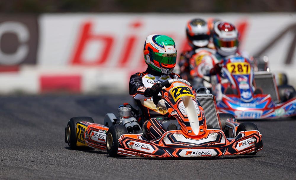 Gracia Filho durante corrida de Kart em Aunay-Les-Bois