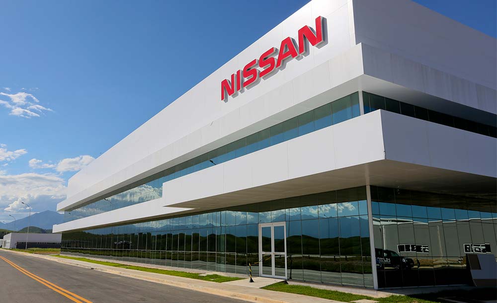Fábrica da Nissan em Resende (RJ): marca oferece estágio em três estados