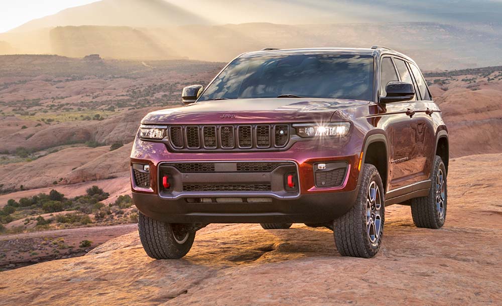 Jeep Grand Cherokee 2022: SUV raiz ficou mais moderno e ganha motor híbrido nervoso!