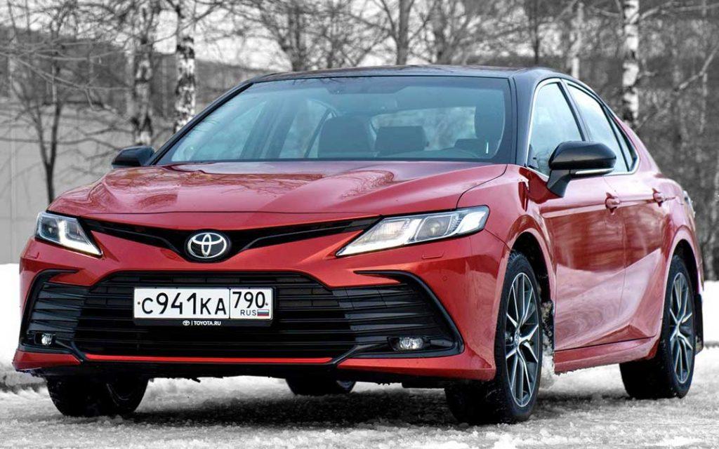 Toyota Camry: fabricado em São Petersburgo, produção é interrompida devido guerra da Rússia contra a Ucrânia