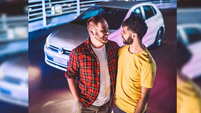 Propaganda LGBT do Polo causa polêmica nas redes sociais