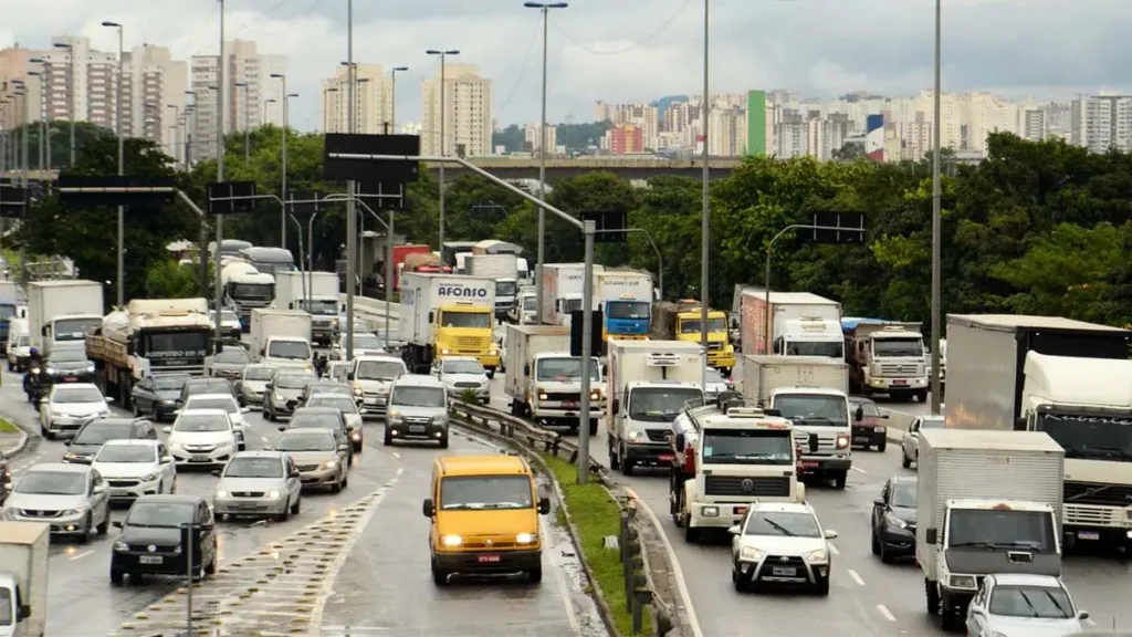 Bom motorista sem multa vai entrar no Registro Nacional Positivo de Condutores. Foto: Rovena Rosa/ABr