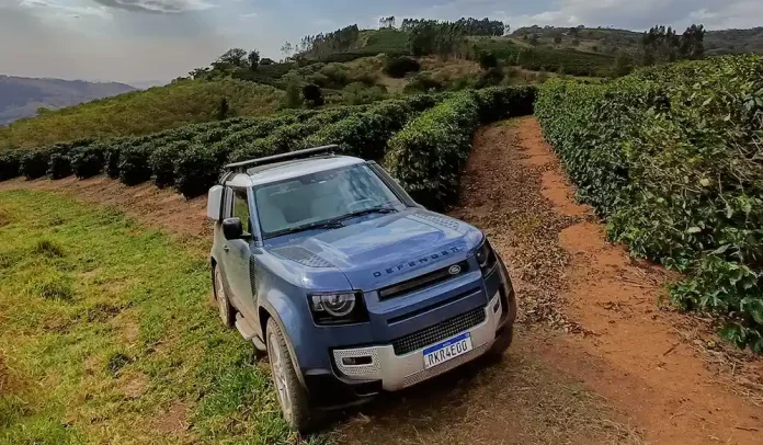 SUV de luxo da marca inglesa é destaque na MobTrip Defender (foto: R Rojas)