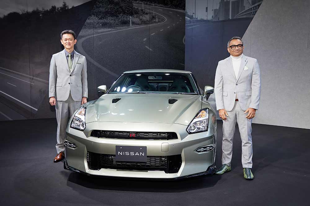 Godzilla the dinosaur! 2024 Nissan GT-R revealed as R35 generation