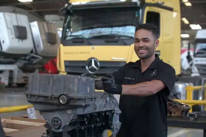 Especialista em mecânica diesel tem boas chances de emprego (Foto: Minasmáquinas)