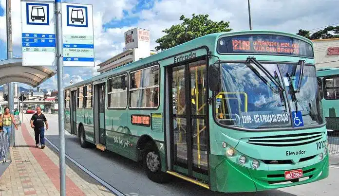 Passagem de ônibus pode ter grande aumento (foto: Divino Advincula/PBH)