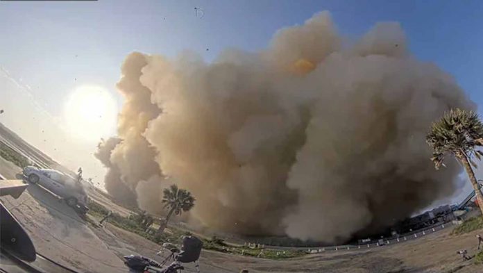 Nave da SpaceX acabou dizimando uma pobre minivan da Dodge!
