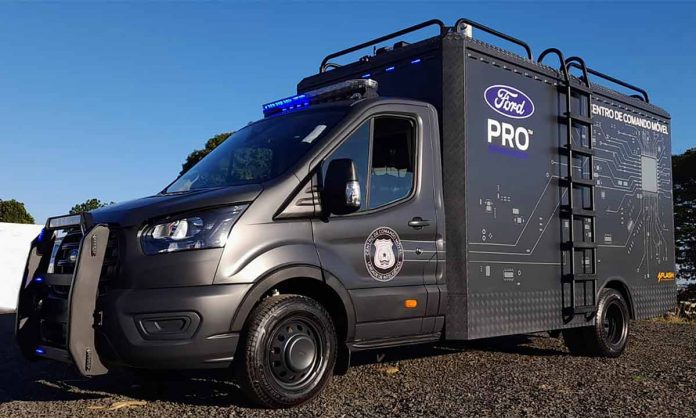 Ford Transit Chassi: marca exibe viaturas na Laad 2023