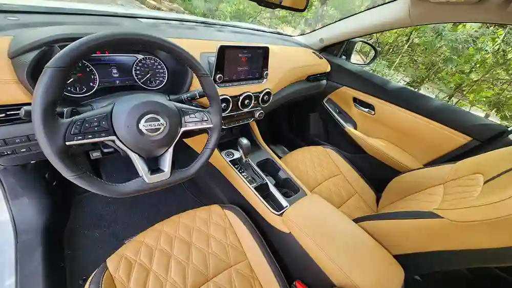  VÍDEO |  Nissan Sentra 2023 Triunfos exclusivos en diseño y comodidad