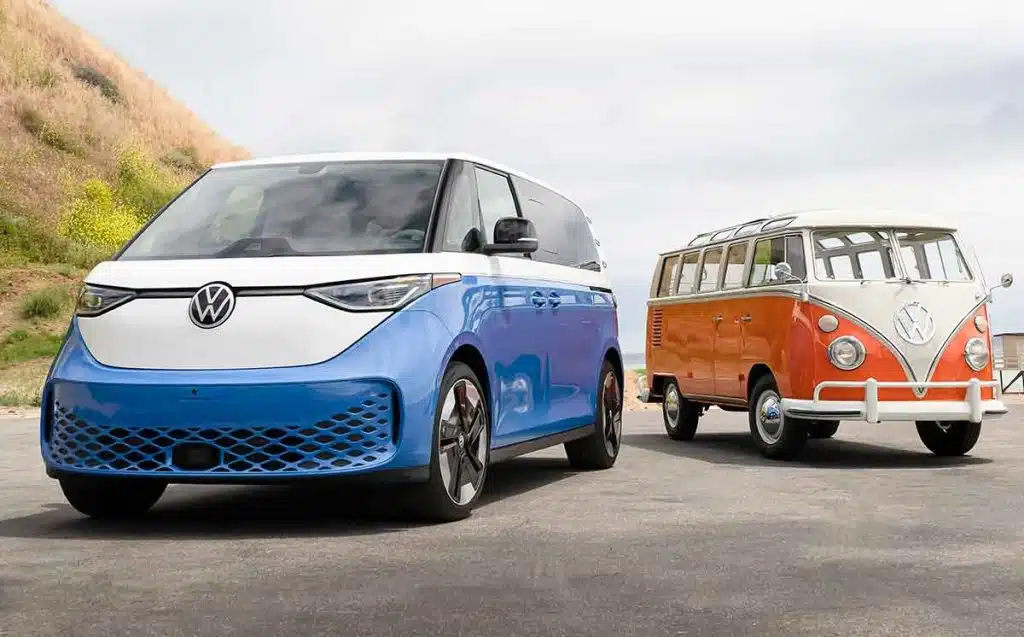 Volkswagen ID.Buzz e a clássica Kombi