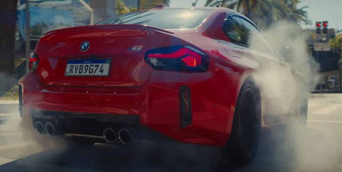 BMW M2: 460 cv e tração traseira