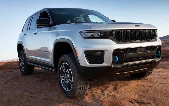 Jeep Grand Cherokee chega ainda em 2023