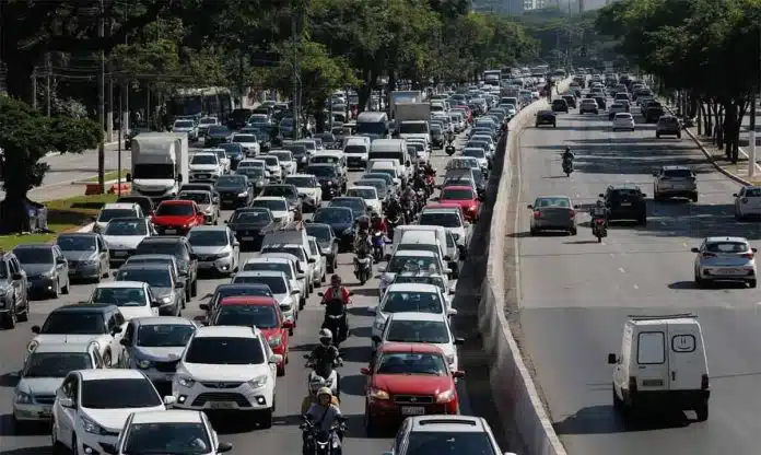 IPVA pode ser isento para carros acima de 20 anos (Foto: Fernando Frazão)