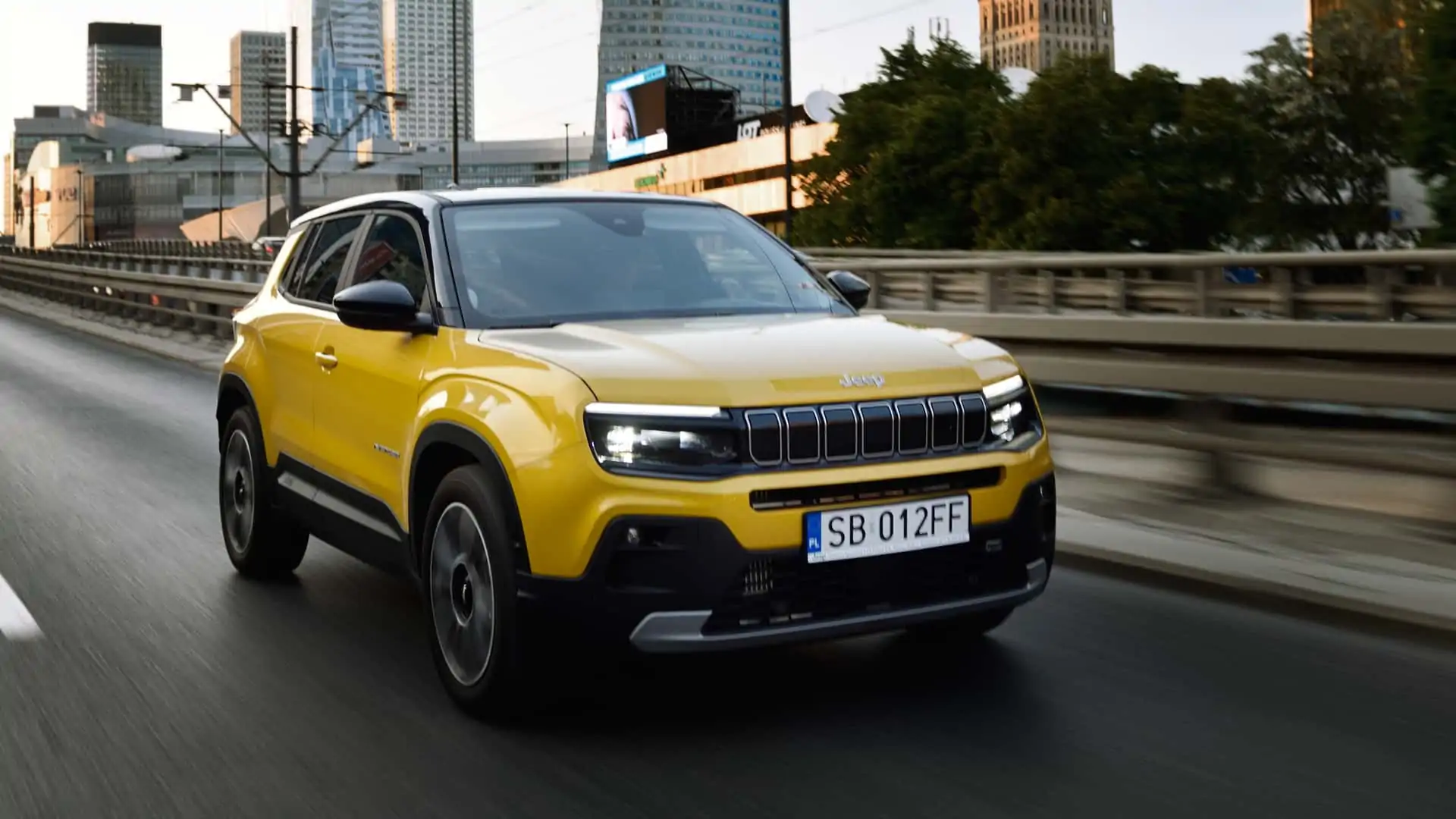 Stellantis vai fabricar Jeep Avenger e Citroën Basalt após investimento de R$ 3 bi