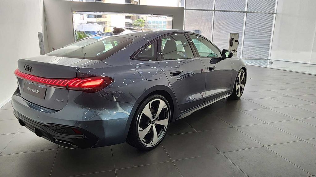 Audi A5 2025: Sedã ficou maior e mais potente na nova geração (Foto: Thiago Ventura)