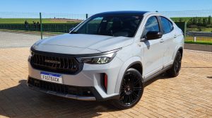 Fastback Abarth 2026: versão esportiva tem visual renovado (Foto: Thiago Ventura)