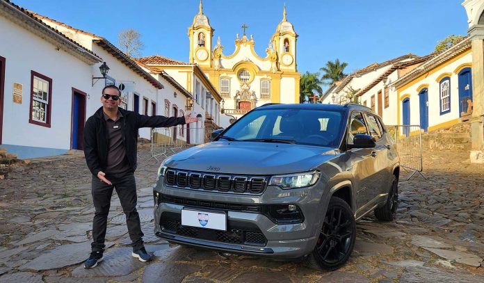 Jeep Compass Blackhawk em Tiradentes: Marca faz ativação com clientes