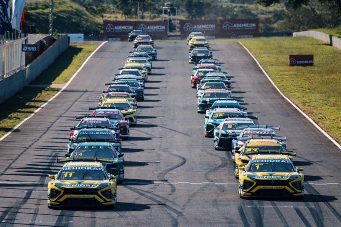 Grid de largada da etapa principal da Stock Car 2026 em Curvelo